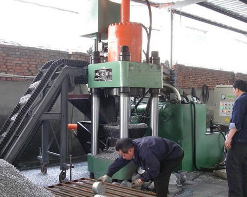 鋼屑?jí)簤K機(jī)